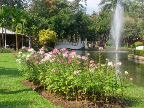 Suan Buak Hat - The ONLY park in Chiang Mai